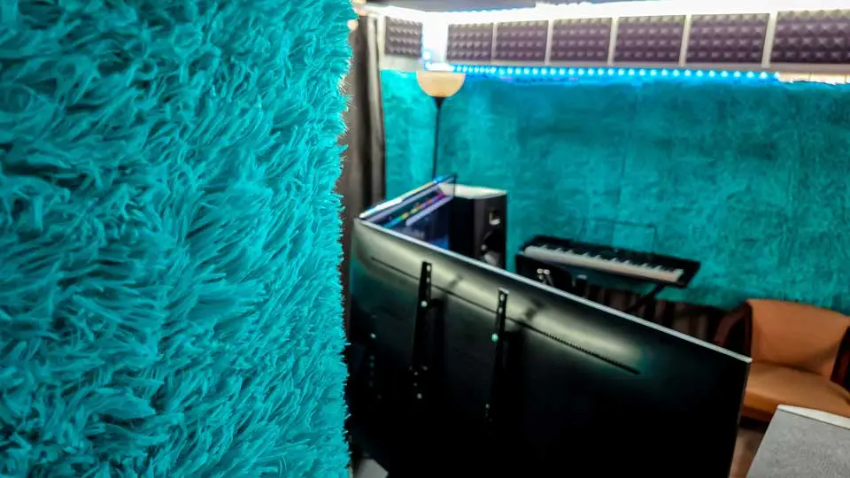 Studio room